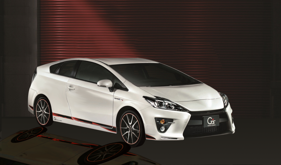 prius-gs-coupe-glamour.png