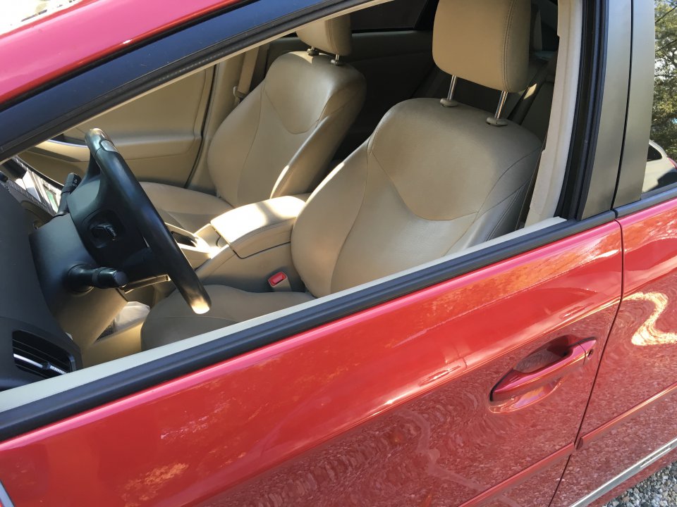 Prius 2010 Window belt repair - 5.jpg