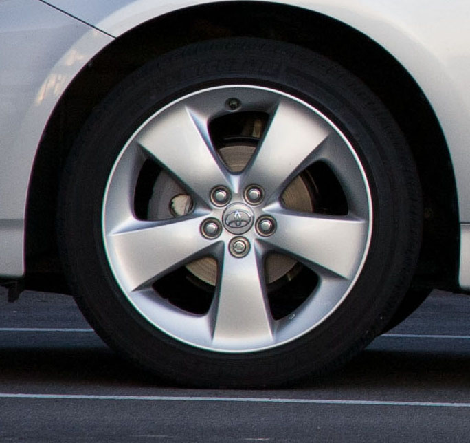 Prius - 17 inch rim - detail.jpg