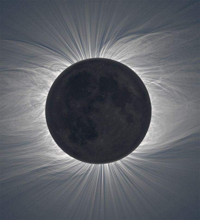 Eclipse corona infrared.jpg