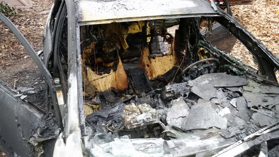 Prius Fire and Explosion Close Up Frontal.jpg