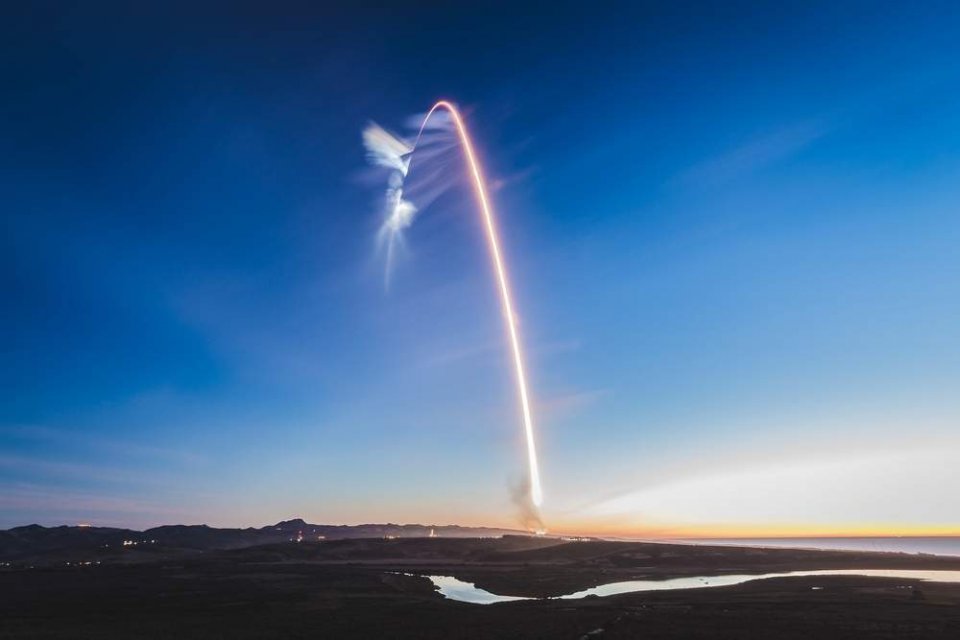 Rocket launch curves down.jpg