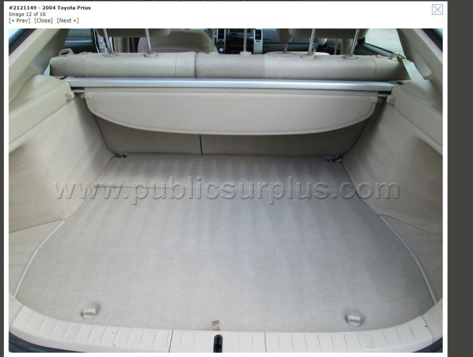 2004 Prius trunk 7-2018.JPG