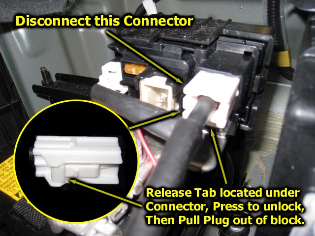 Prius Gen 2 connector on 12 V battery side.jpg