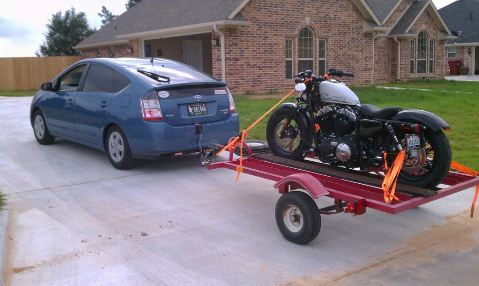 prius-towing-ill-bet-you-have-never-seen-this-kind-of-harley-tow-rig-harley.jpg