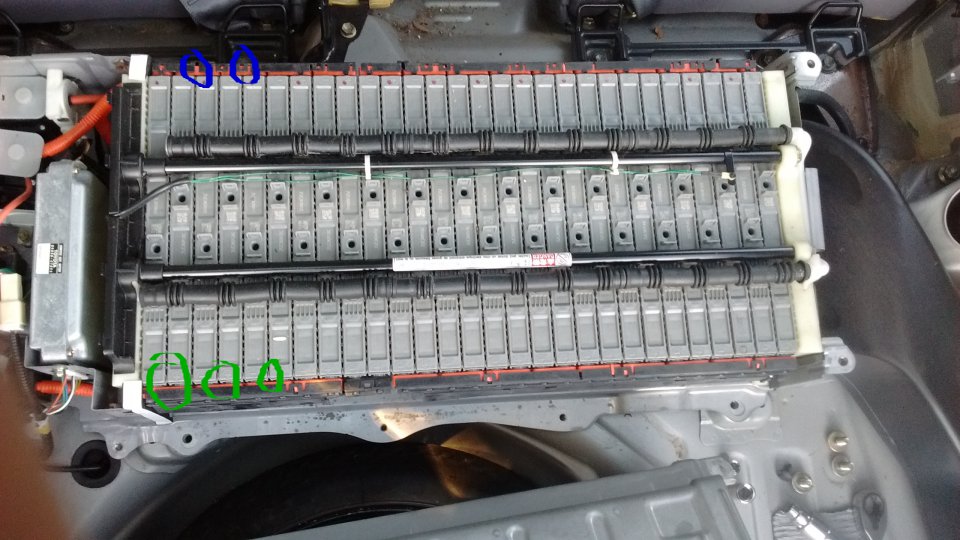 Prius Battery (connections).jpg