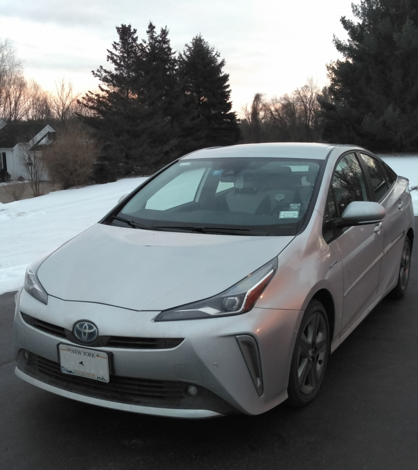 2022 Prius - Trimmed - No license plate.png
