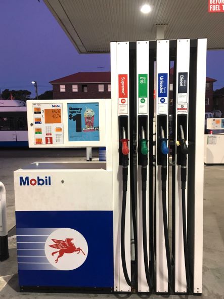 Petrol_Station_Pump_E10_fuel.jpg