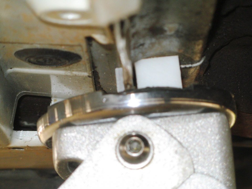 UHMW Toyota pinch weld block.jpg