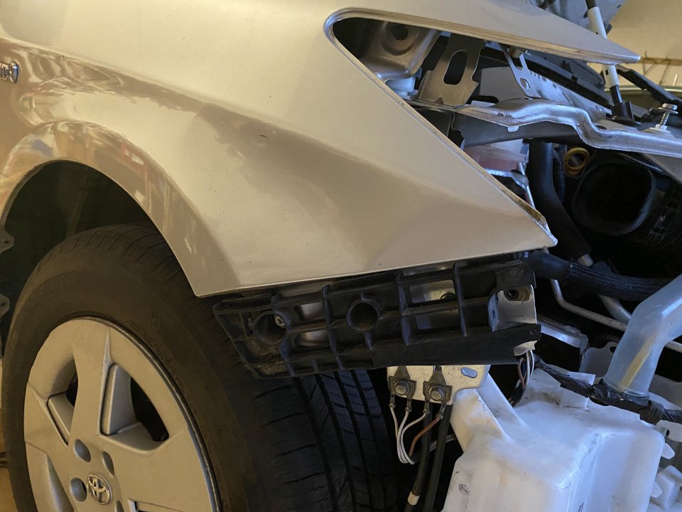 Passenger Headlight.jpg