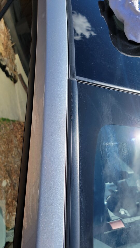 Front windshield trim.jpg