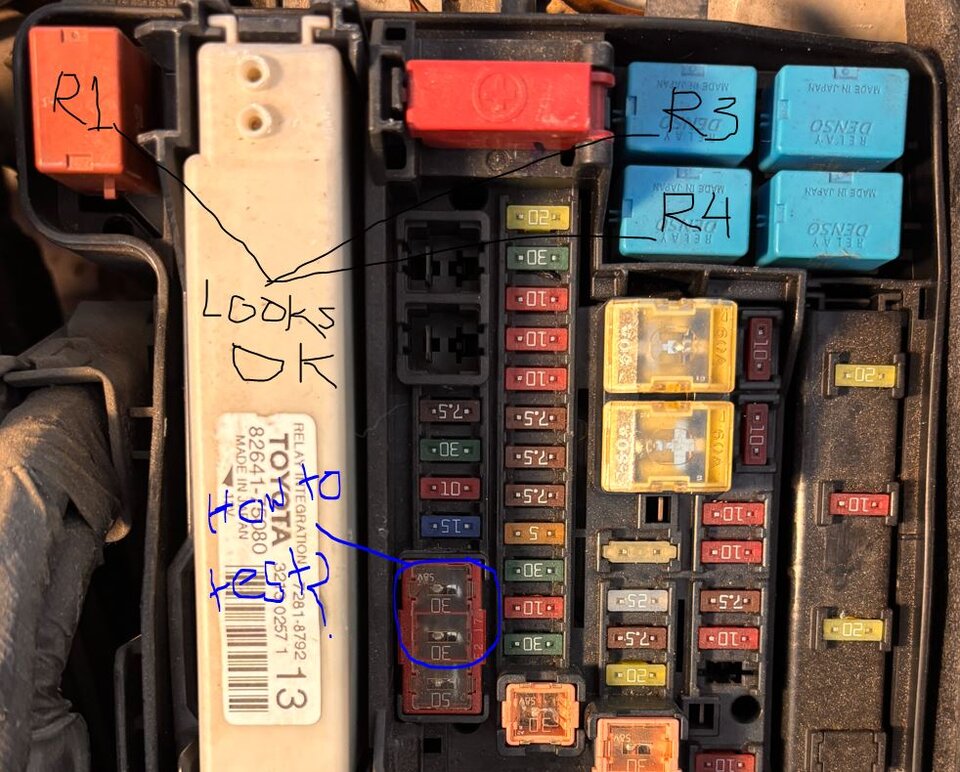 Fuses.JPG