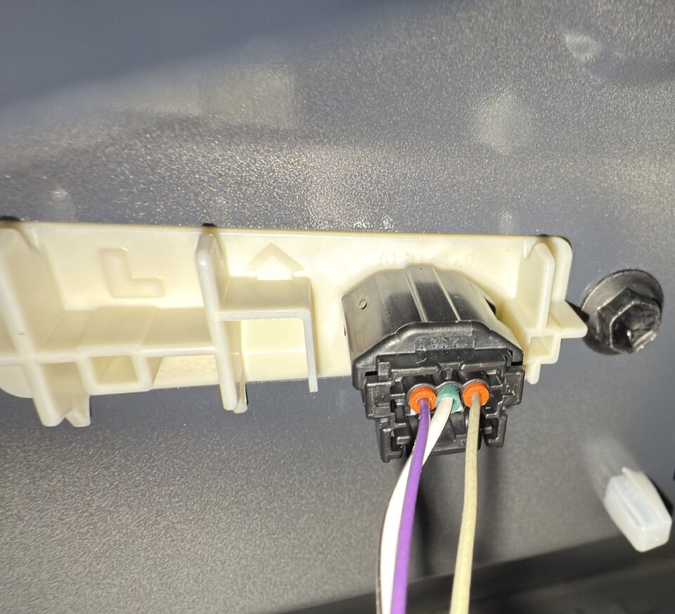 XLE Prius lock wiring.jpeg