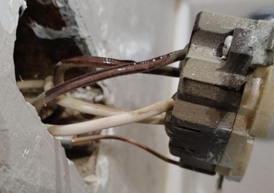 outlet2.jpg