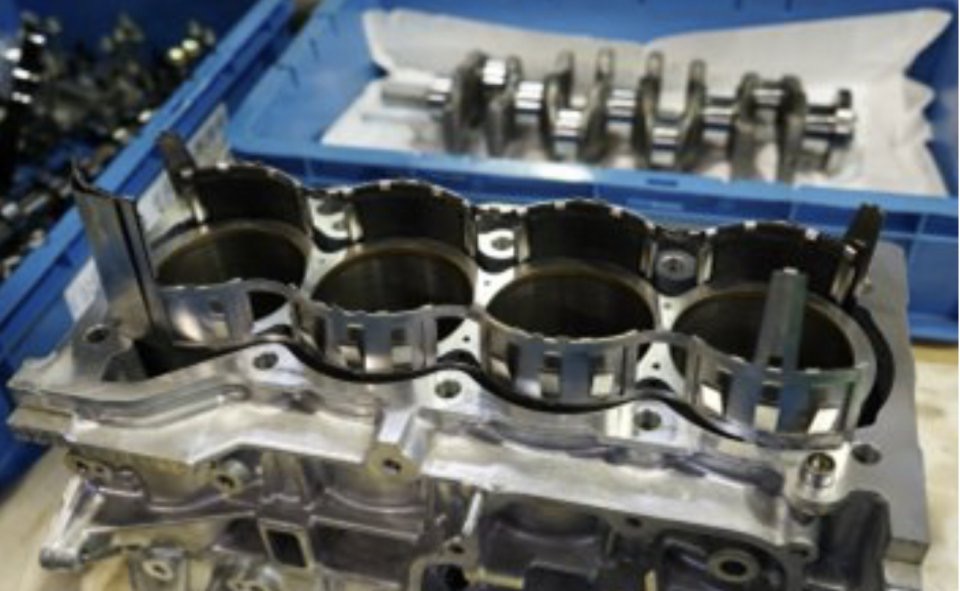 Prius Gen4 Cylinder Insulator.jpeg